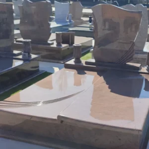 Kétszemélyes sírkő - Multicolor