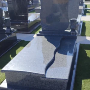 Egyszemélyes sírkő - New Crystal Grey